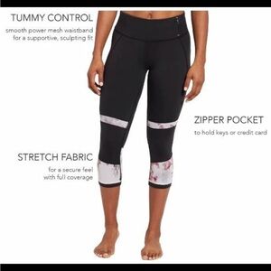 Calia by Carrie Underwood Women’s Filament Capris Black Floral Mesh Size L